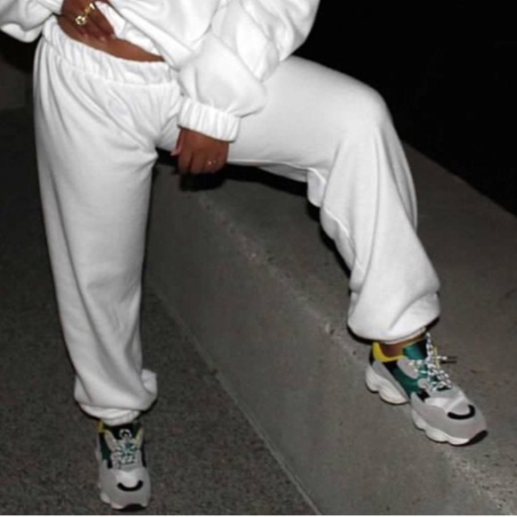 SZM - Laina Rauma teddy 24 sweatPants white loungewear lightly used - Picture 3 of 11